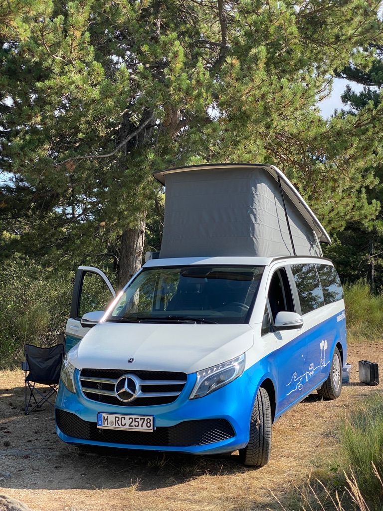 un van dans un coin du Vercors