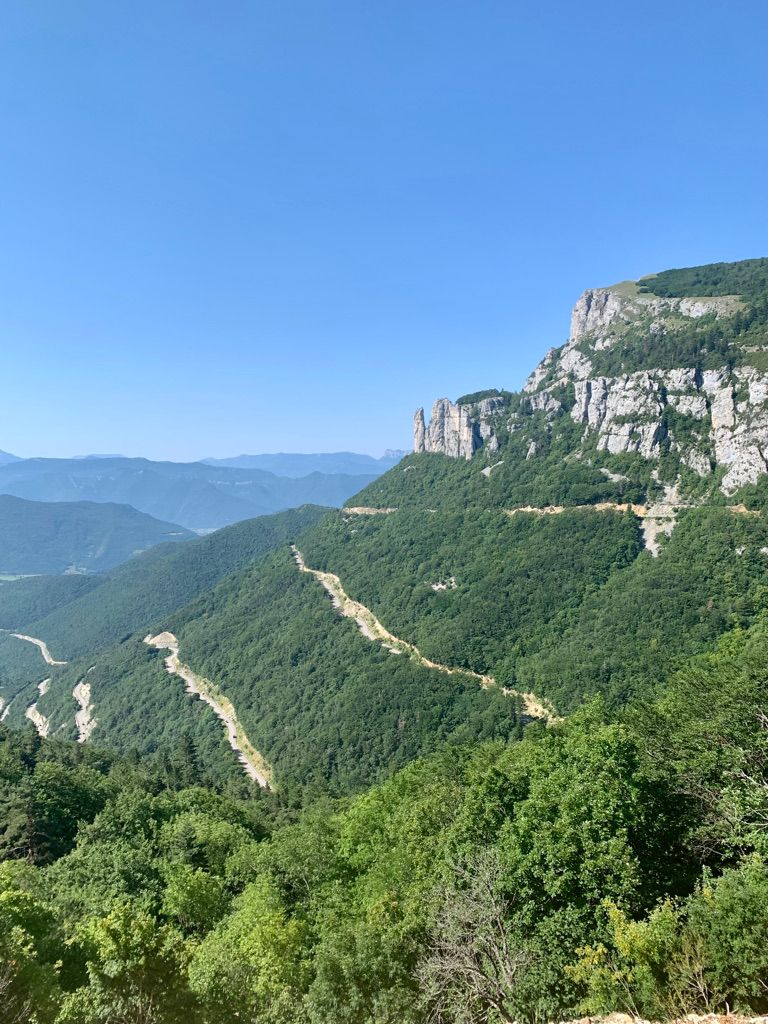 Route sinueuse du Col de Rousset