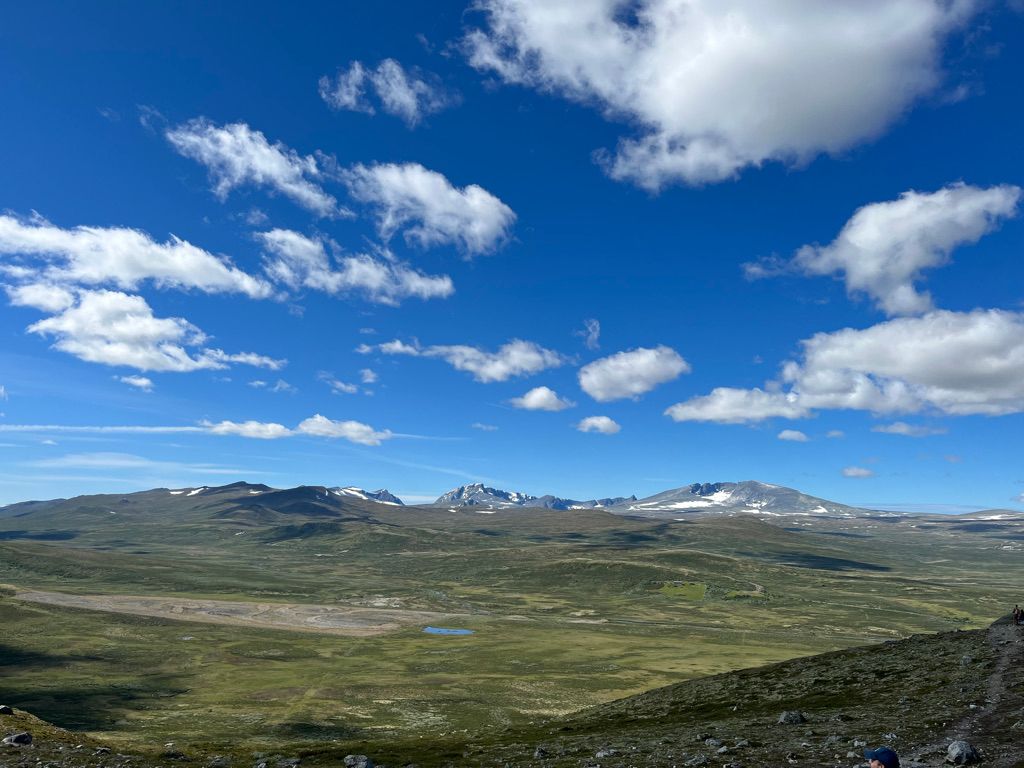 Vue depuis la cabane de Snohetta