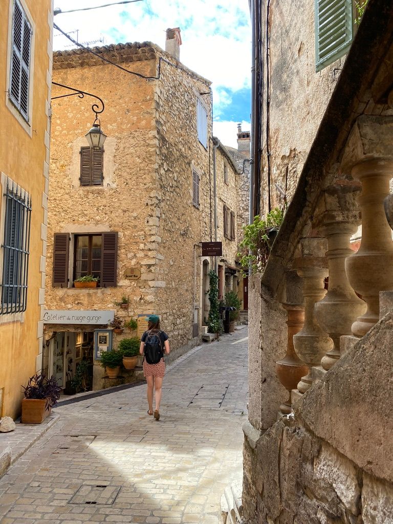 Une ruelle dans Tourettes Sur Loup