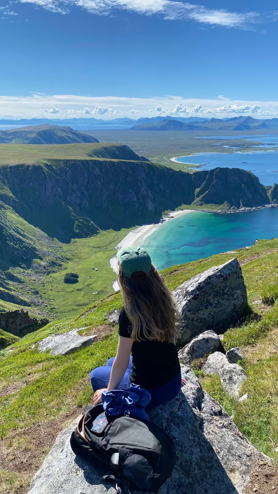 Vue depuis la randonnée de Måtind sur l'île d'Andøya en Norvège