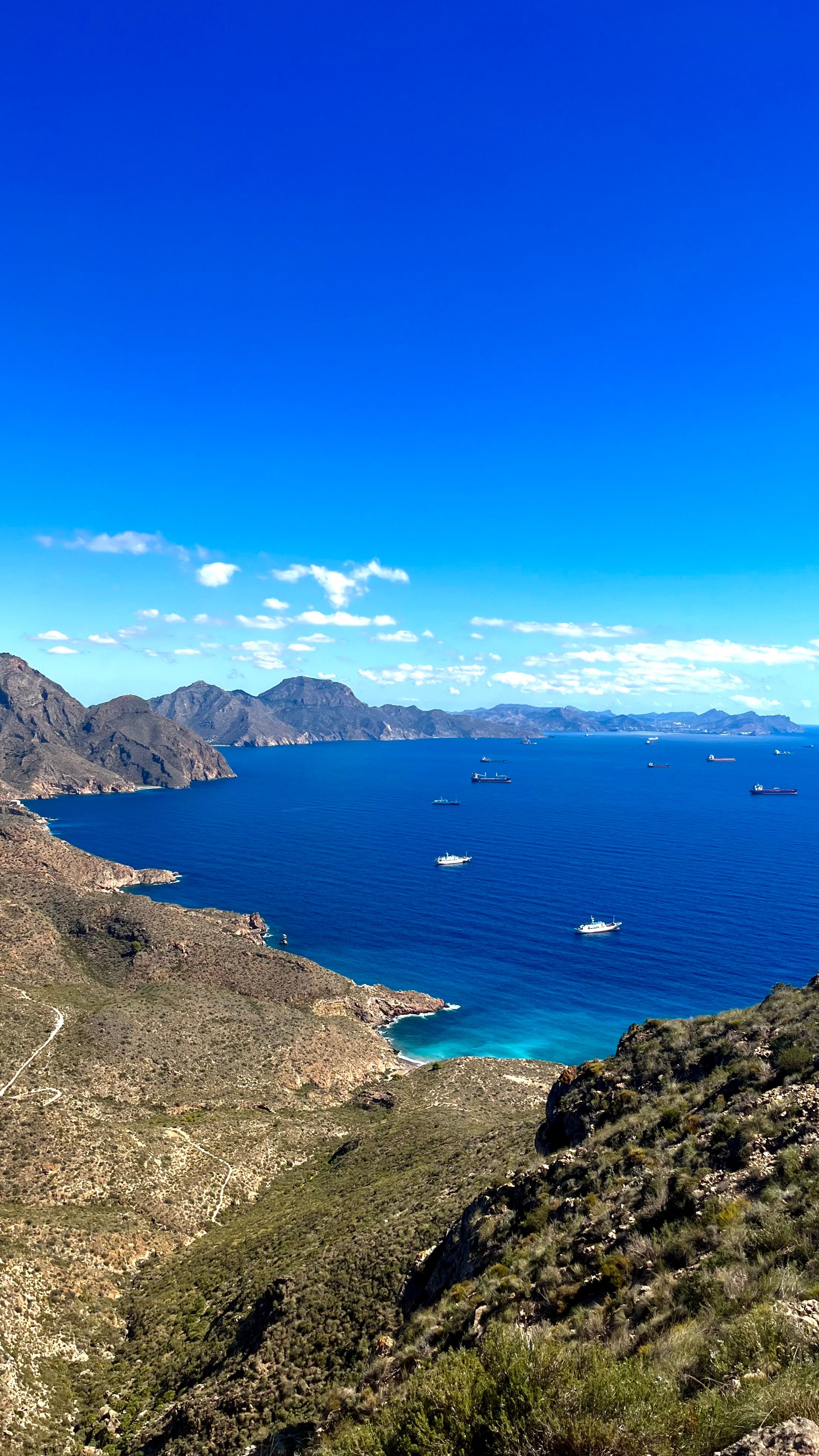 Vue depuis la route qui mène à Bateria de Castillitos