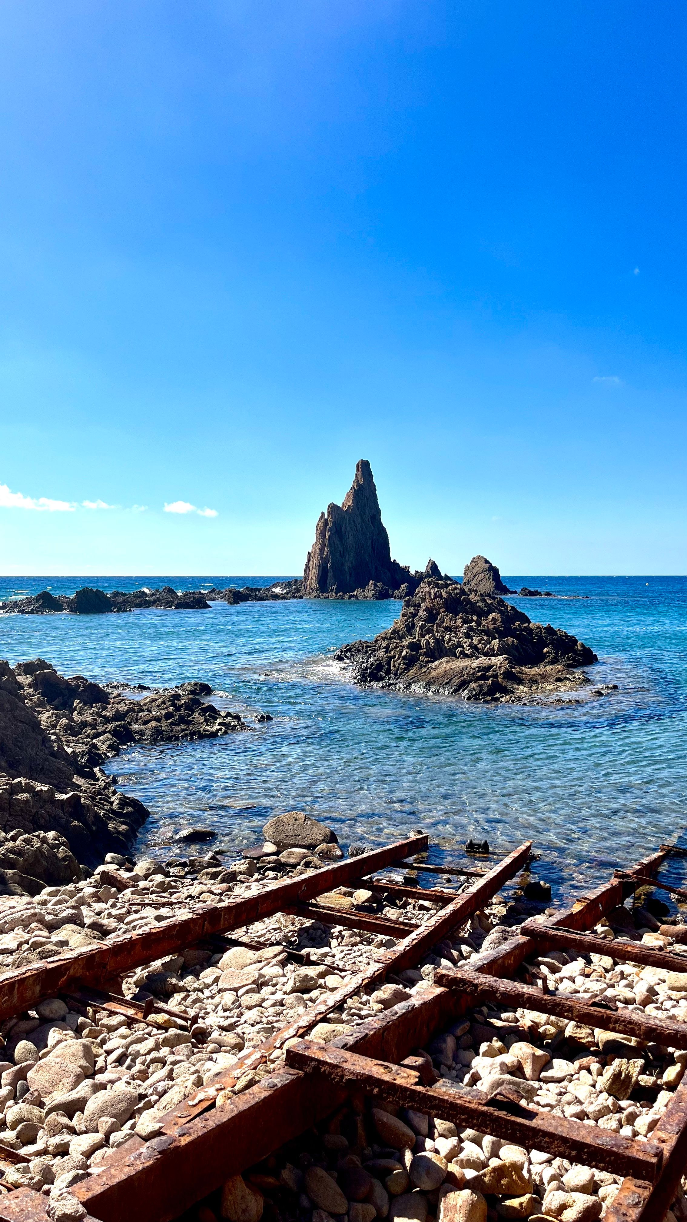 Une crique proche du phare de Cabo de Gata en Andalousie