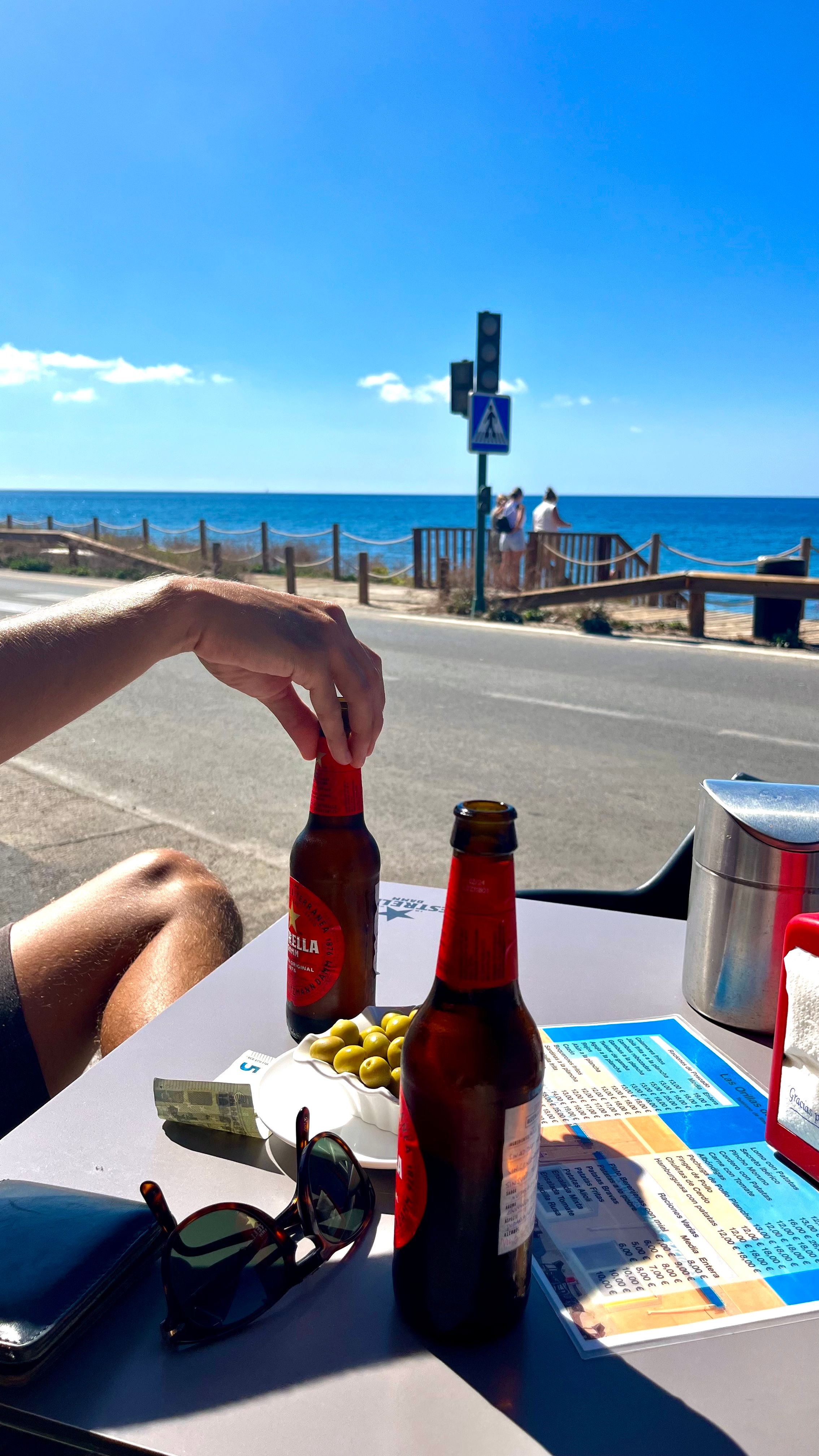 Une bière en terrasse en Andalousie