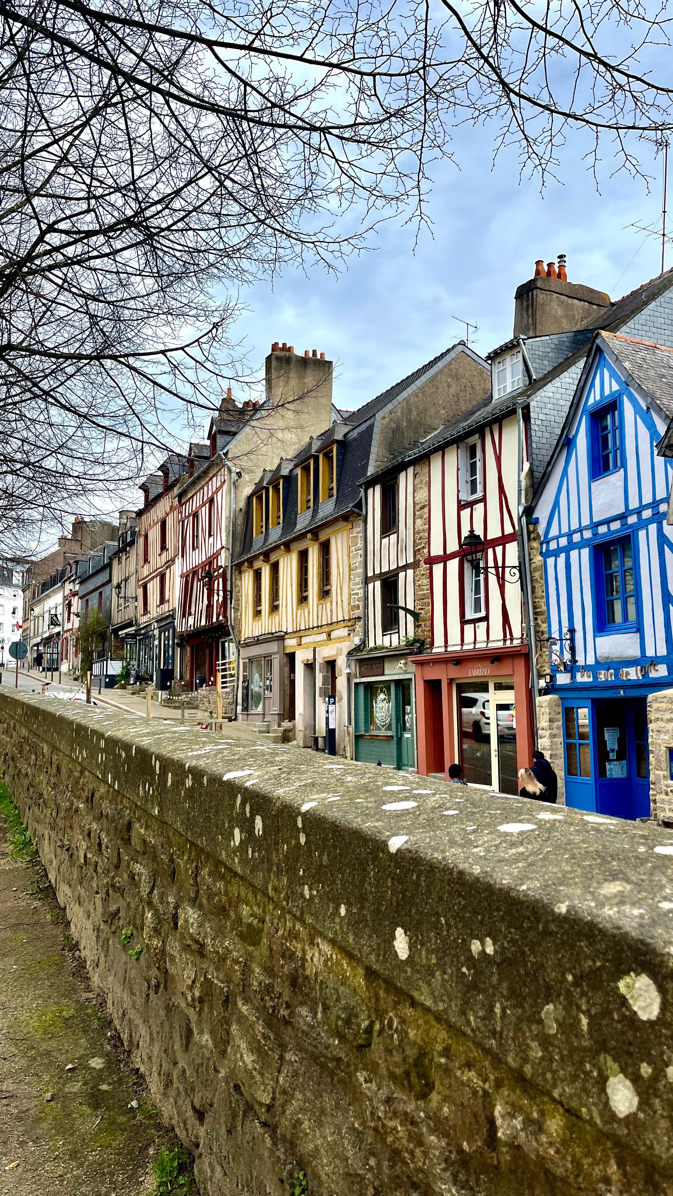 Le quartier St Patern et ses maisons à colombages colorées à Vannes