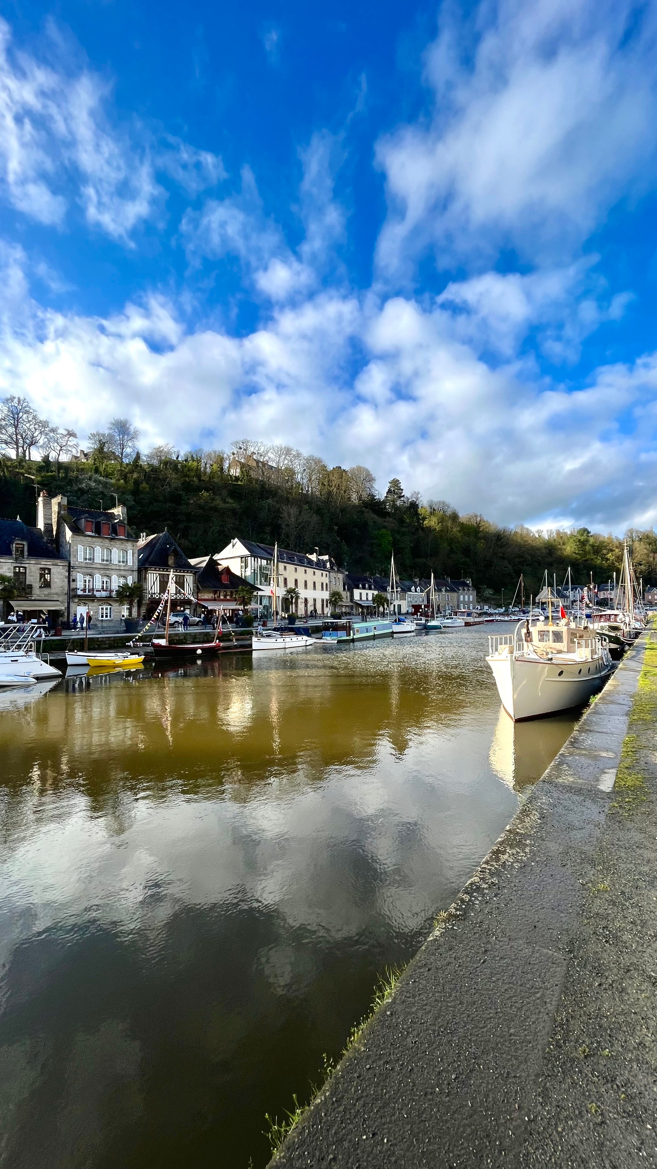 Le port de Dinan