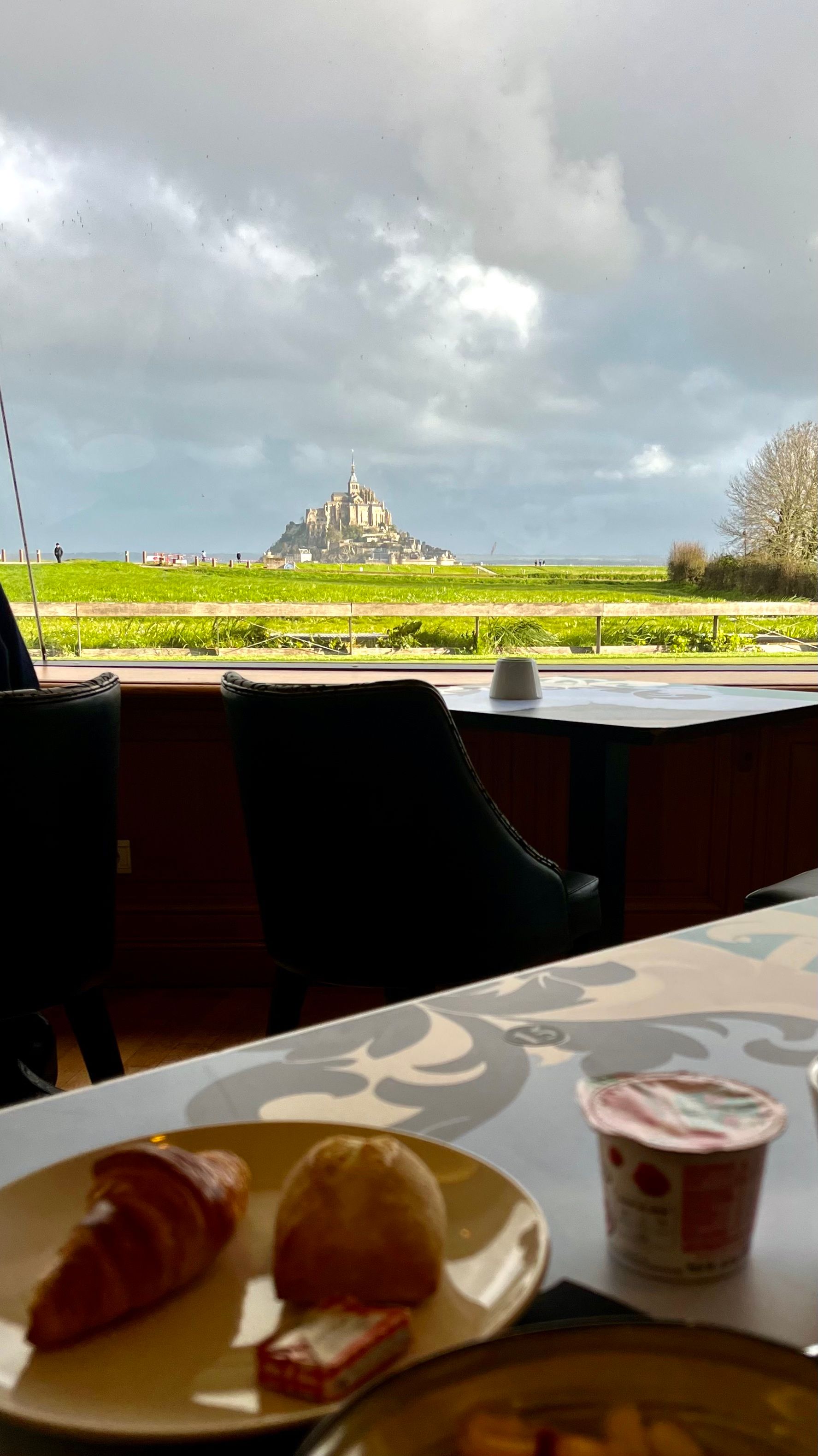 Vue depuis la salle du petit déjeuner du Relais St Michel