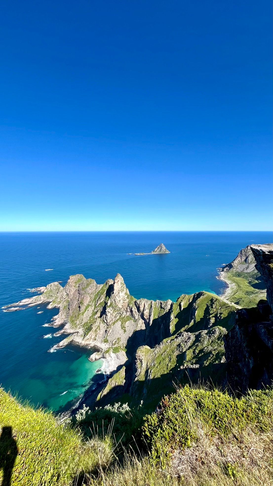 Vue finale de la randonnée de Måtind sur l'île d'Andøya en Norvège